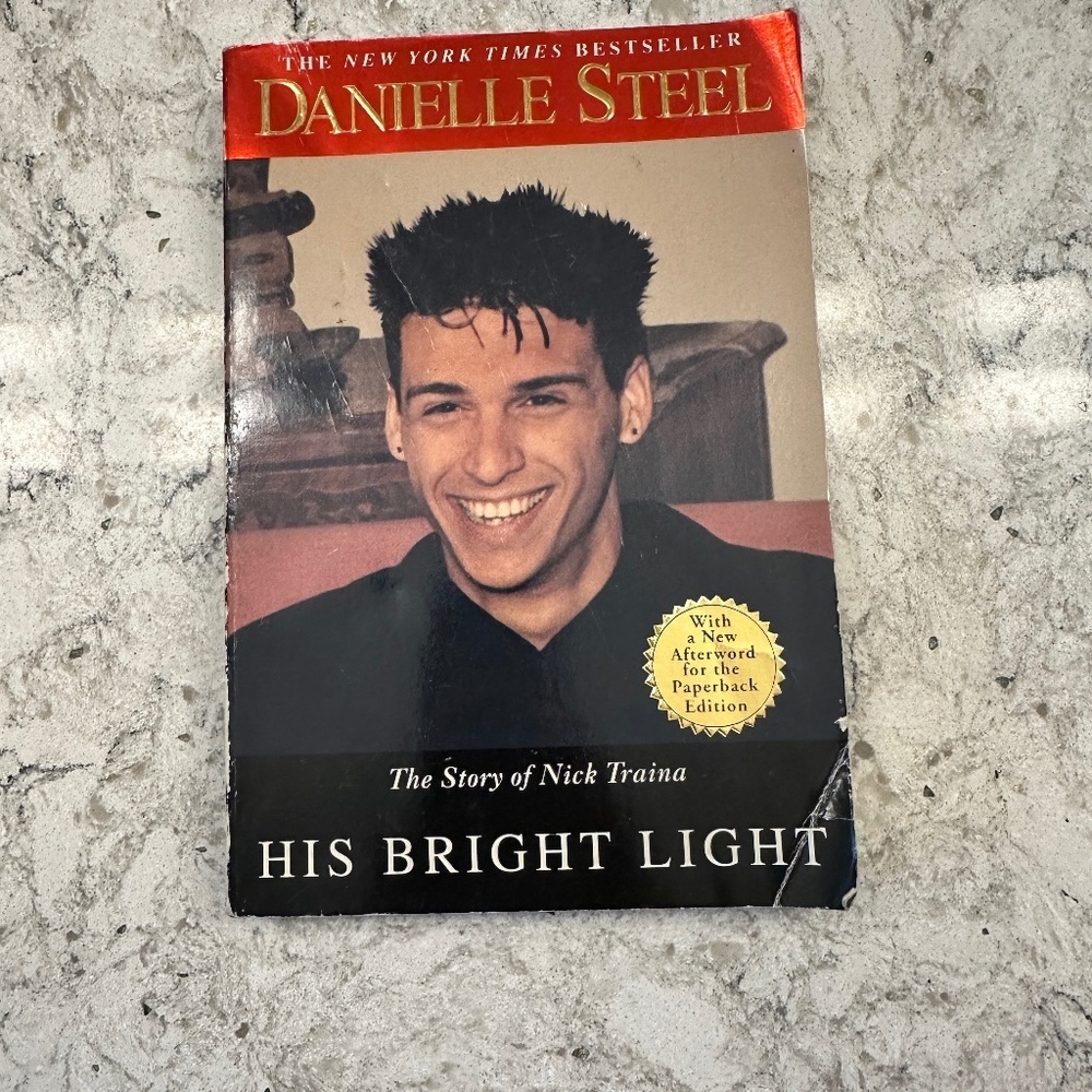 His Bright Light‎ - By Danielle Steele